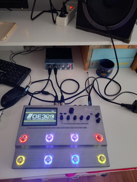 Mooer GE300 LITE