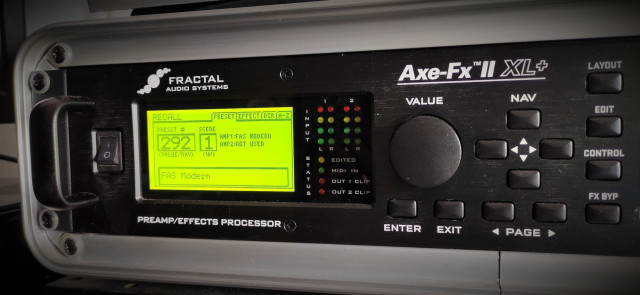 FRACTAL AXE FX2 XL PLUS