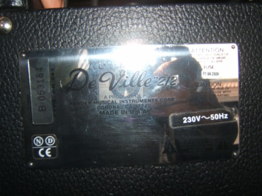 Vendo Fender Deville 212 made in USA. 550 euros
