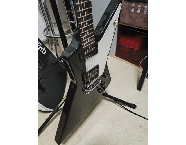 Gibson Explorer