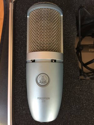 Microfono AKG Perception 220 como nuevo