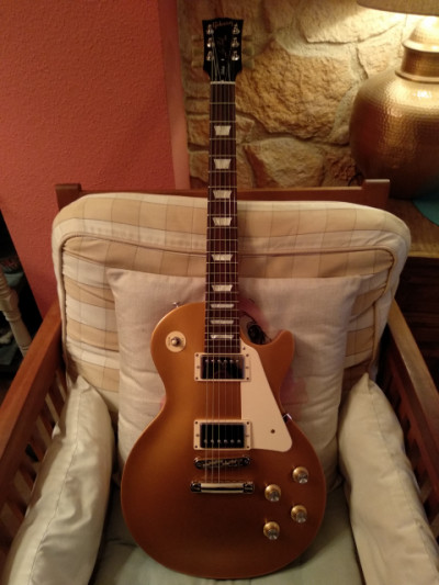 Gibson Les Paul Tribute 2018 Gold Top + Extras