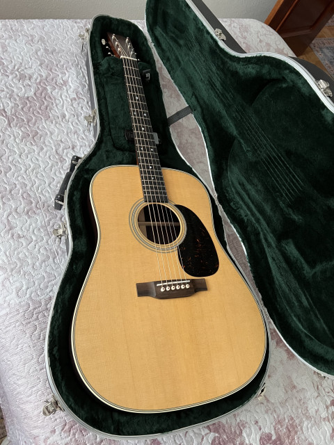 Martin D28 Satin