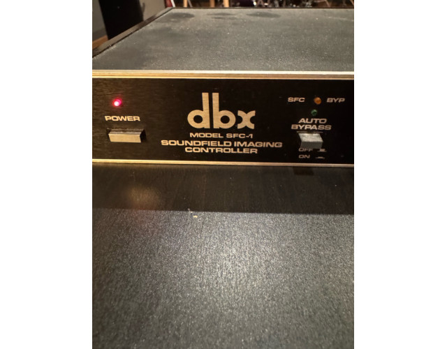 Espacializador dbx Soundfield Imaging