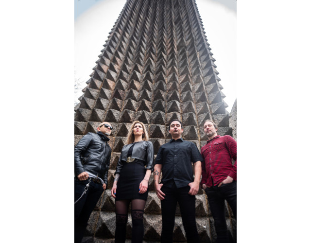 Guitarrista para grupo metal melódico