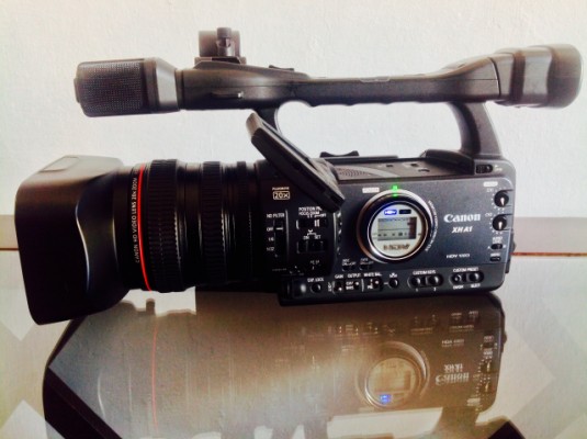 Canon XH A1 1080HD (OPORTUNIDAD BAJO EL PRECIO SOLO POR ESTE FINDE)