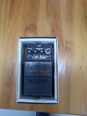 Boss Metal zone MT-2