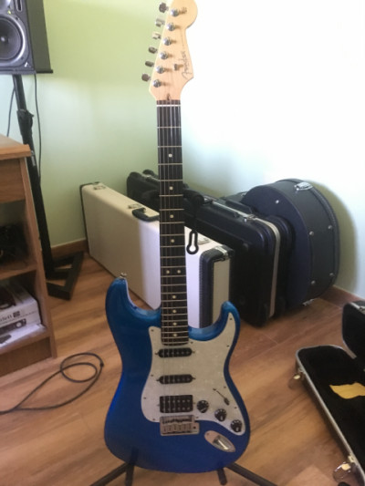 Fender stratocaster americana