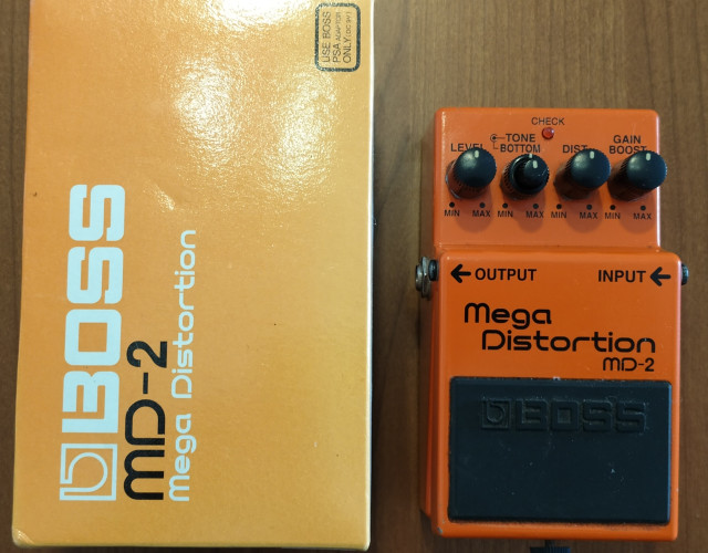 Boss MD-2 Mega Distortion - Silver Label