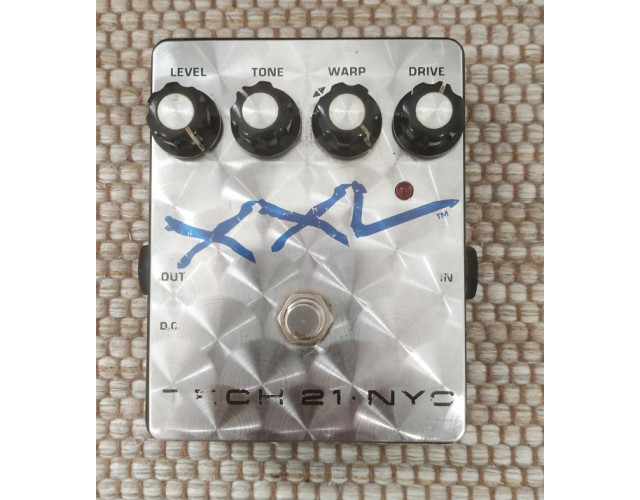 Tech 21 XXL, DIAMOND PLATE. 1990s . Pedal de Distorsión. Made in Usa. Envío gratis.