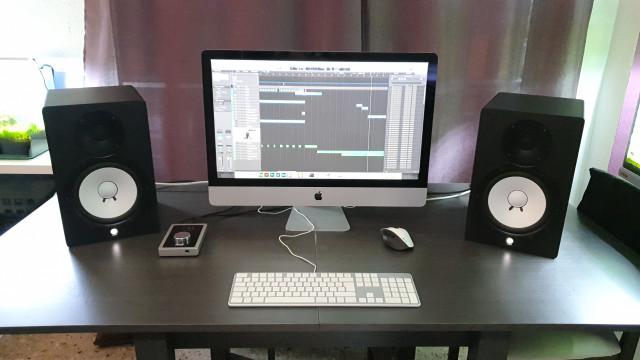 Equipo de producción iMac 27 + Apogee + HS8