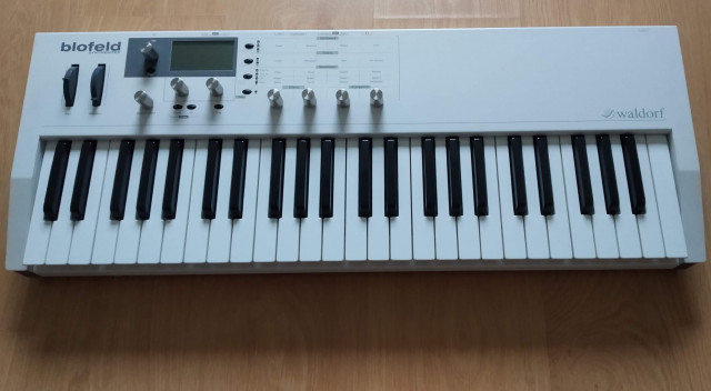 Waldorf Blofeld Keyboard (white version) + envio