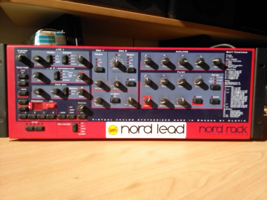 Clavia Nord Lead