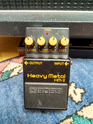 Boss Heavy Metal HM-2