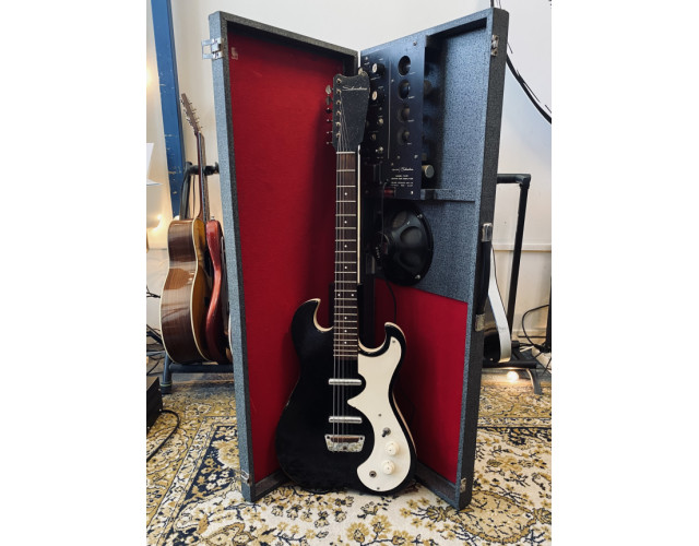 Silvertone 1449 con Amp-in-case de 1965 (amplificador de válvulas/estuche)