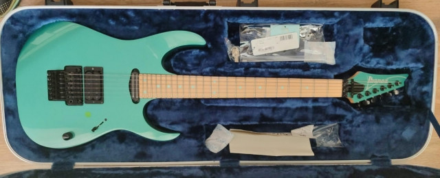 Ibanez Genesis RG 565 Emerald Green