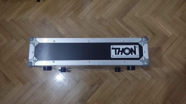 Flightcase Thon Rack 2U como nuevo