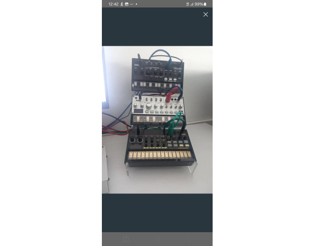 Korg volca beats, volca bass,volca kick y stand