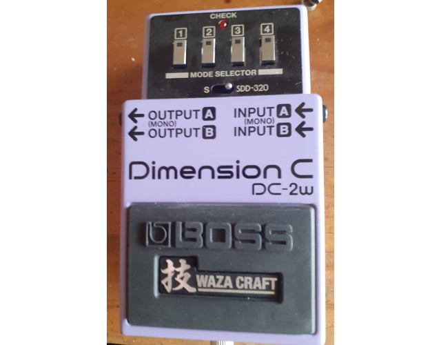 Pedal BOSS DC-2W DIMENSION C
