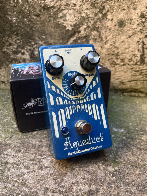 Earthquaker Devices Aqueduct