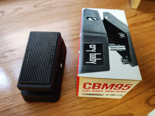 Pedal Dunlop Cry Baby MINI WAH CBM95