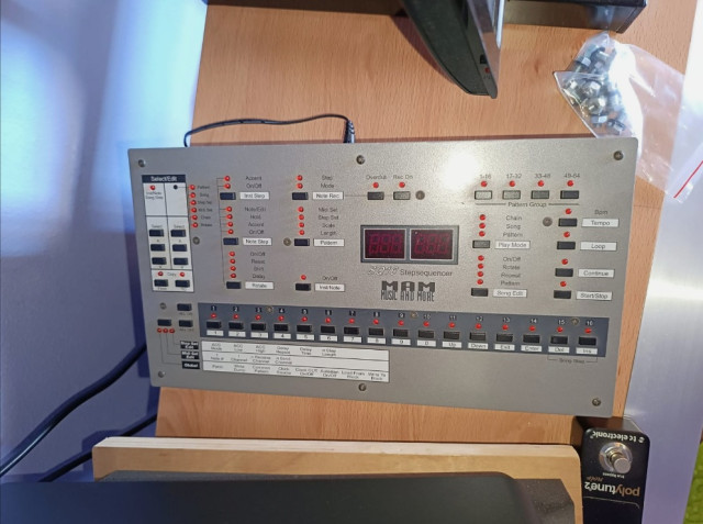 MAM SQ16 sequencer