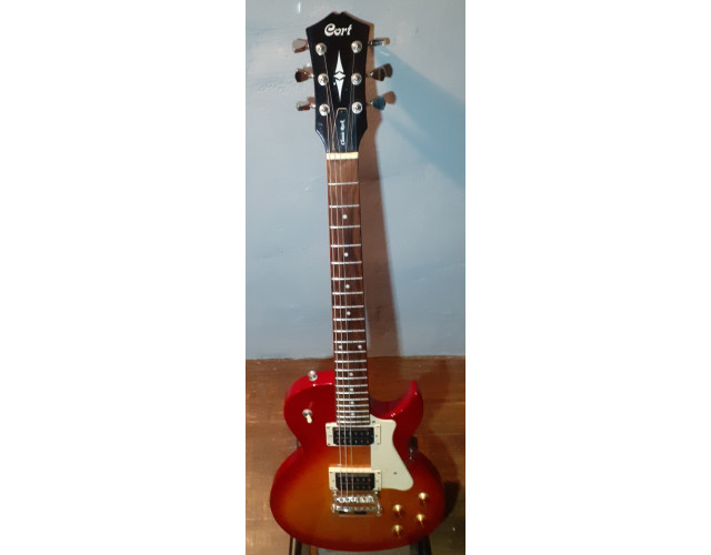 Guitarra Cort Cr 100.Funda incluida.