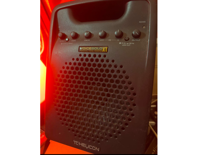 TC Helicon Voicesolo VSM300 XT Active personal monitor