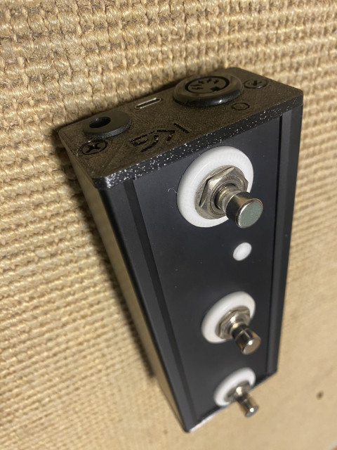 Controlador MIDI Line6 HX Stomp ya programada