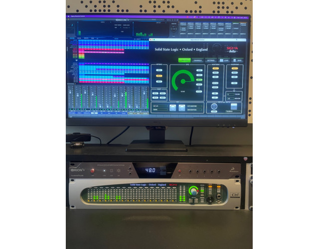 Sumador Sigma Solid State Logic