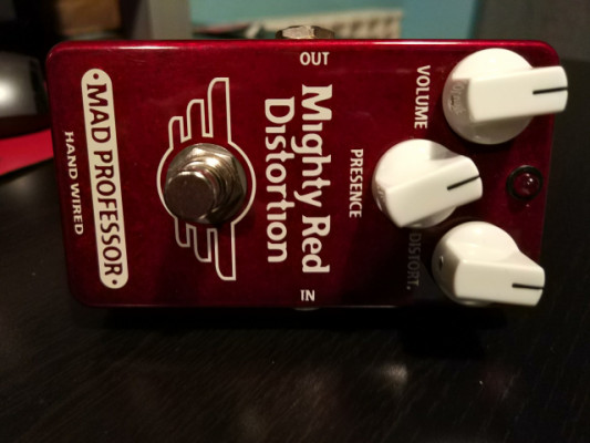 Mad Professor Mighty red distortion Handwired