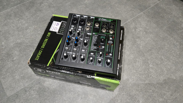 Mackie ProFX6v3 mesa mixer USB