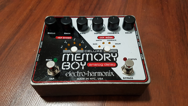 Pedal Delay Analógico Electro Harmonix Deluxe Memory Boy