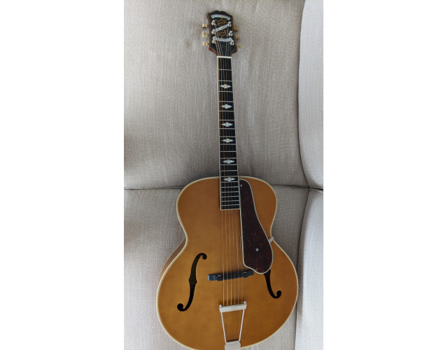 Epiphone Masterbilt De Luxe Classic