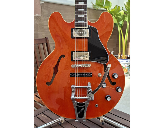 Epiphone ES-335 Bigsby Watermelon.