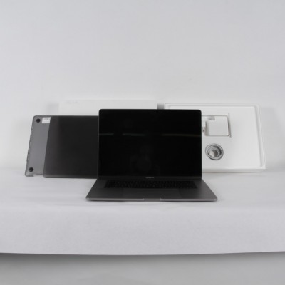 Macbook Pro 15 Touch Bar i7 a 2,6 Ghz de segunda mano E315031
