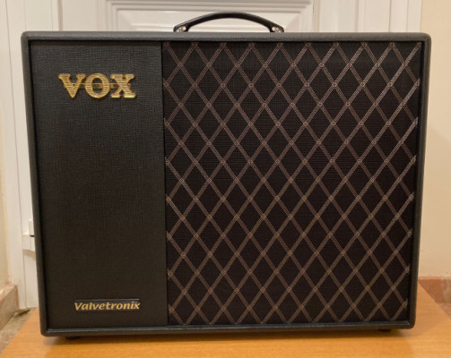 Vox VT100X Valvetronix 100 Watt Hybrid Modelling Amp