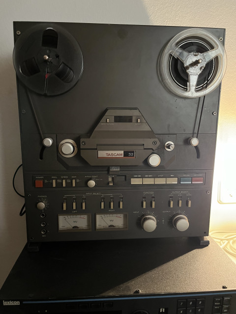 TASCAM 32-2 1/4" 2-Track Reel to Reel Tape Recorder 1980s - Black