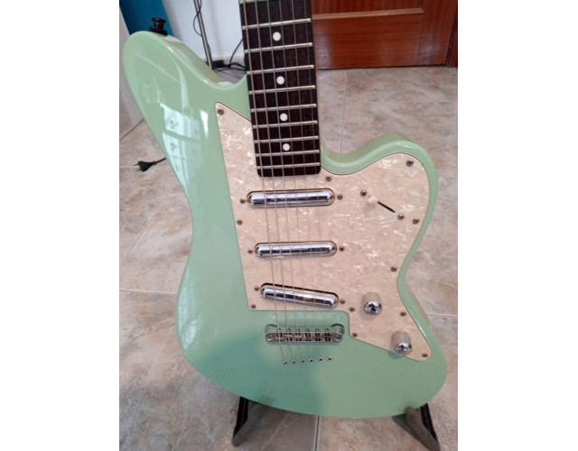 Vendo/cambio Jackson Surfcaster SC4