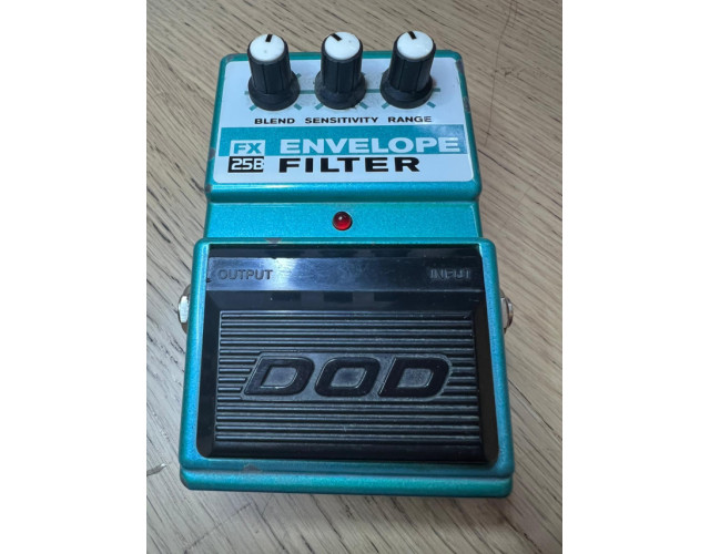 DOD FX 25b Envelope Filter Pedal Guitarra