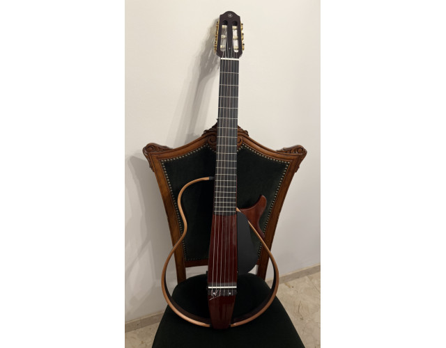 Yamaha Silent SLG 200 NW NT