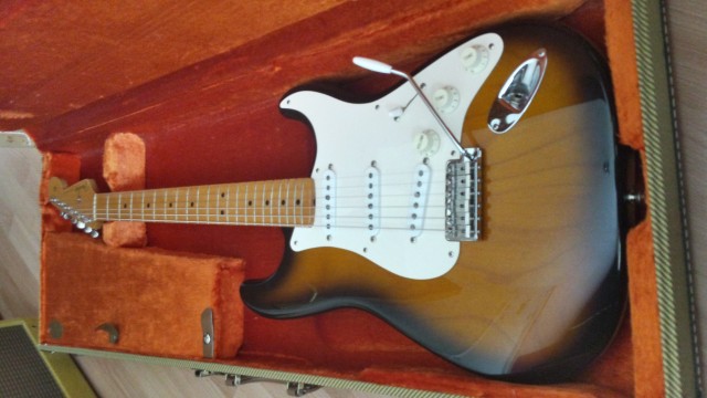 Fender Stratocaster AMV 57 Reissue 1993 (RESERVADA)