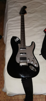 Fender squier black and chrome standard stratocaster