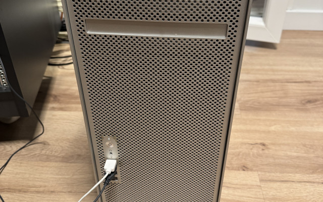 Mac Pro 4.1 8 cores (con update firmware a 5.1)