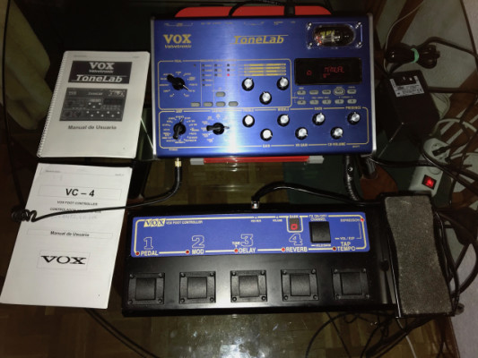 VOX Valvetronix ToneLab + VOX Foot Controller VC-4