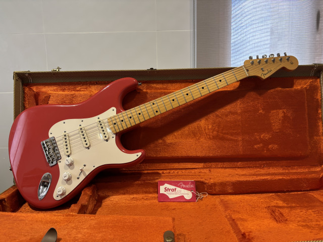 FENDER STRATOCASTER 56 STRAT CLOSET CLASSIC FRD Cunetto John Cruz