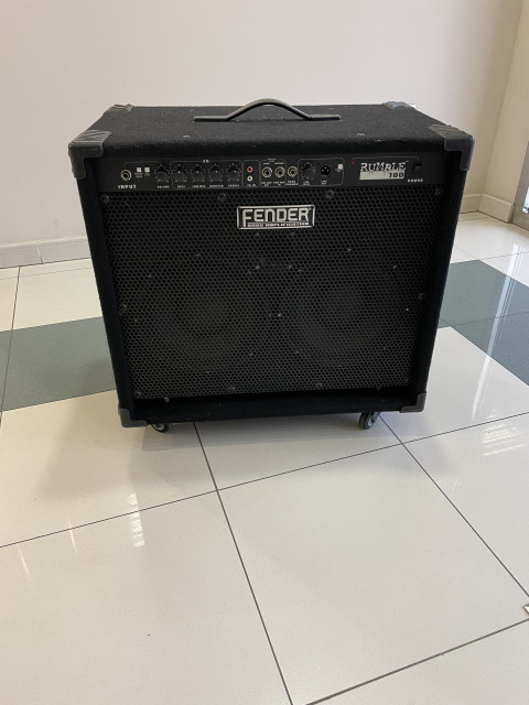 Amplificador Fender Rumble 100 W