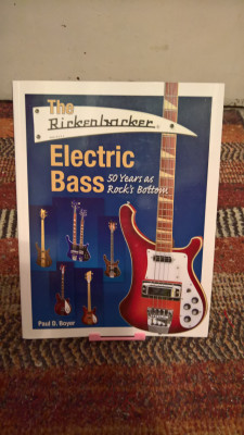 The Rickenbacker Electric Bass 50 Years As Rock >>> RESERVADO <<<