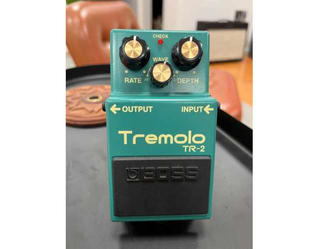 Boss Tremolo TR-2