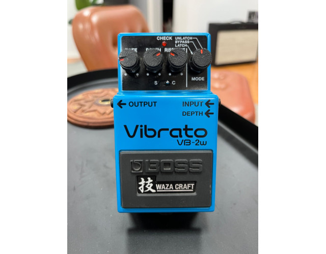 Boss Vibrato VB-2W Waza Craft